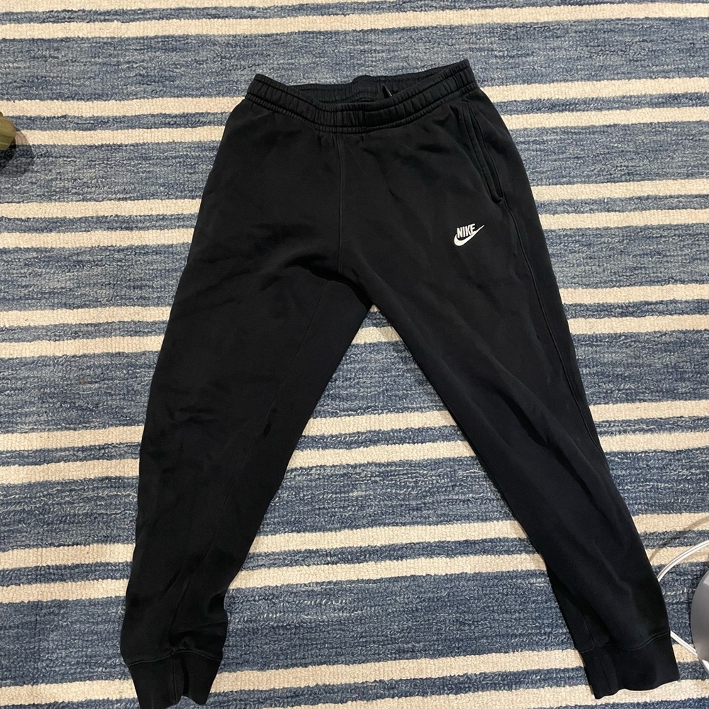 Black Nike pants